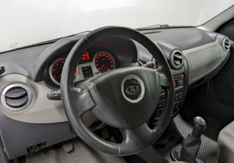 Подержанный автомобиль LADA (ВАЗ) Largus Wagon 2016 года (12 фото)