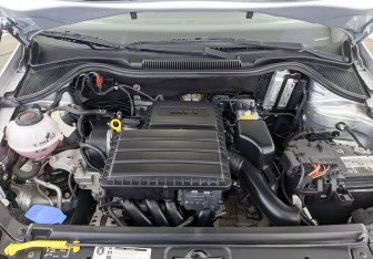 Подержанный автомобиль Volkswagen Polo Sedan 2019 года (9 фото)