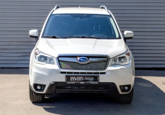 Подержанный автомобиль Subaru Forester Suv 2015 года (2 фото)