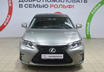 Подержанный автомобиль Lexus ES 2016 года (2 фото)