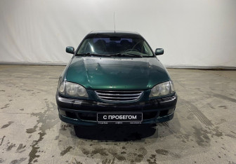 Подержанный автомобиль Toyota Avensis Sedan 1999 года (2 фото)