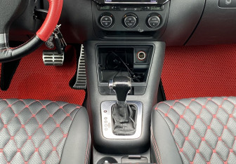 Подержанный автомобиль Volkswagen Golf Plus 2008 года (12 фото)