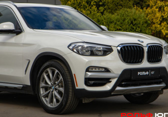 Подержанный автомобиль BMW X3 2019 года (21 фото)