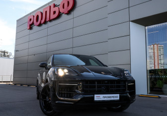 Подержанный автомобиль Porsche Cayenne 2025 года (33 фото)