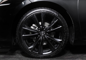 Подержанный автомобиль Lexus ES 2021 года (30 фото)