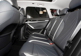 Новый Geely Atlas 2025 (29 фото)