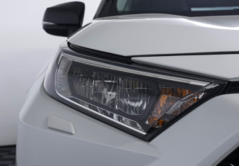 Подержанный автомобиль Toyota RAV4 2021 года (19 фото)
