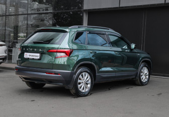 Подержанный автомобиль Skoda Karoq 2021 года (4 фото)