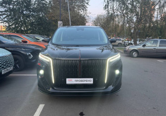 Подержанный автомобиль Hongqi HQ9 2022 года (2 фото)