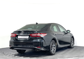 Подержанный автомобиль Toyota Camry Sedan 2023 года (28 фото)