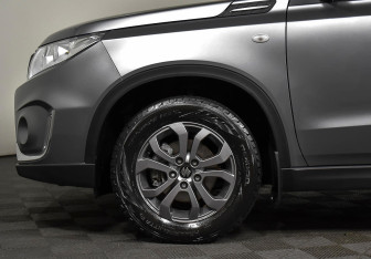 Подержанный автомобиль Suzuki Vitara 2020 года (7 фото)