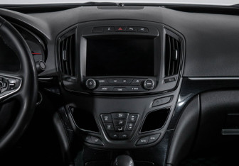 Подержанный автомобиль Opel Insignia Sedan 2014 года (13 фото)