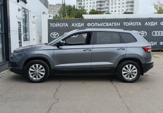 Подержанный автомобиль Skoda Karoq 2020 года (8 фото)