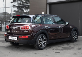 Подержанный автомобиль MINI Clubman Wagon 2018 года (5 фото)