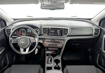 Подержанный автомобиль Kia Sportage 2021 года (14 фото)