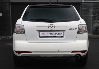 Подержанный автомобиль Mazda CX-7 2011 года (6 фото)
