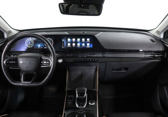 Подержанный автомобиль Omoda C5 2023 года (12 фото)