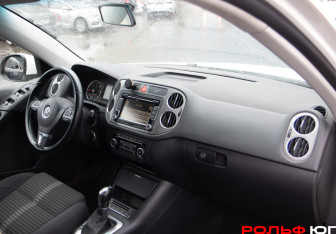 Подержанный автомобиль Volkswagen Tiguan 2011 года (8 фото)
