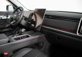 Подержанный автомобиль Jaecoo J7 2023 года (9 фото)