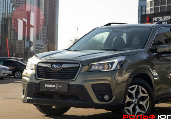 Подержанный автомобиль Subaru Forester Suv 2019 года (22 фото)