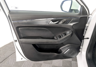 Подержанный автомобиль Haval Jolion 2023 года (19 фото)