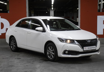 Подержанный автомобиль Toyota Allion 2016 года (3 фото)