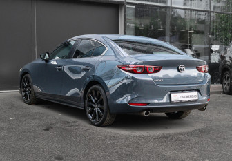 Подержанный автомобиль Mazda 3 Sedan 2022 года (6 фото)