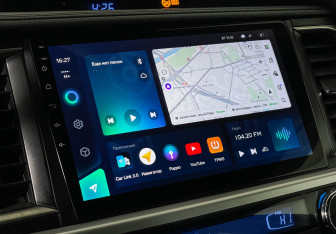 Подержанный автомобиль Toyota Highlander 2014 года (17 фото)