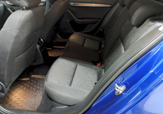 Подержанный автомобиль Skoda Octavia Liftback 2019 года (15 фото)