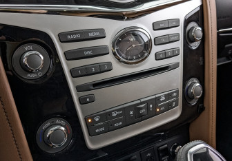 Подержанный автомобиль Infiniti QX80 2019 года (21 фото)