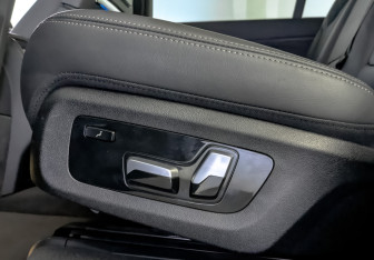 Подержанный автомобиль BMW X7 2022 года (27 фото)