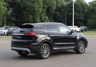 Подержанный автомобиль Geely Atlas Pro 2022 года (5 фото)
