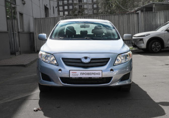 Подержанный автомобиль Toyota Corolla Sedan 2007 года (2 фото)
