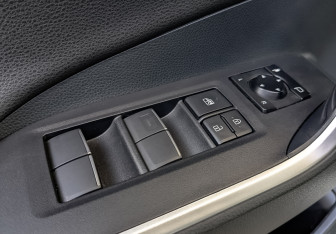 Подержанный автомобиль Toyota RAV4 2021 года (26 фото)