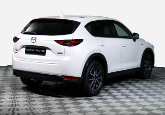 Подержанный автомобиль Mazda CX-5 2018 года (5 фото)