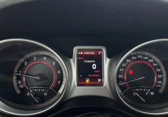 Подержанный автомобиль Fiat Freemont 2013 года (14 фото)