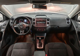 Подержанный автомобиль Volkswagen Tiguan 2012 года (10 фото)