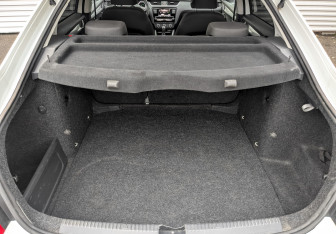 Подержанный автомобиль Skoda Octavia Liftback 2018 года (10 фото)