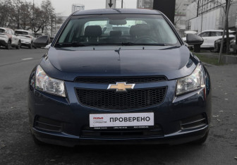 Подержанный автомобиль Chevrolet Cruze Sedan 2011 года (2 фото)