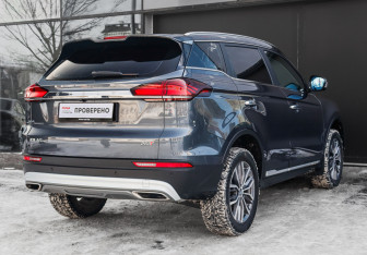 Подержанный автомобиль Geely Atlas Pro 2022 года (4 фото)