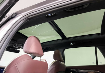 Подержанный автомобиль Geely Monjaro 2022 года (15 фото)