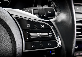 Подержанный автомобиль Kia Seltos 2021 года (28 фото)