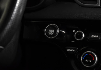 Подержанный автомобиль Kia Sportage 2016 года (15 фото)