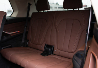 Подержанный автомобиль BMW X7 2020 года (17 фото)