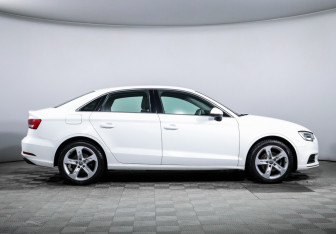 Подержанный автомобиль Audi A3 Sedan 2016 года (4 фото)