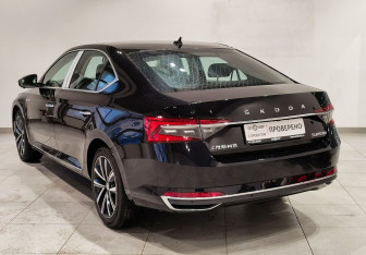 Новый Skoda Superb Liftback 2025 (7 фото)