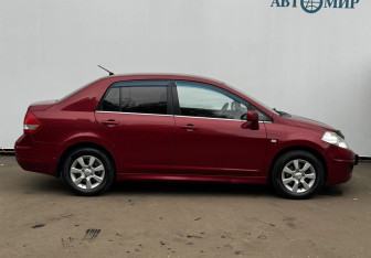 Подержанный автомобиль Nissan Tiida Sedan 2012 года (4 фото)