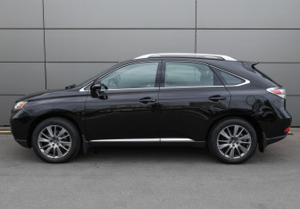 Подержанный автомобиль Lexus RX 2011 года (8 фото)