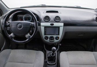 Подержанный автомобиль Chevrolet Lacetti Hatchback 2008 года (13 фото)