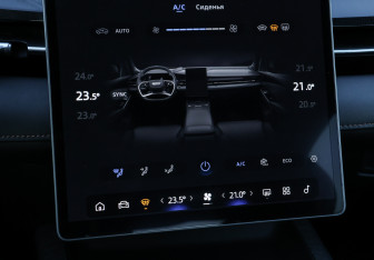 Подержанный автомобиль Geely Preface 2024 года (16 фото)
